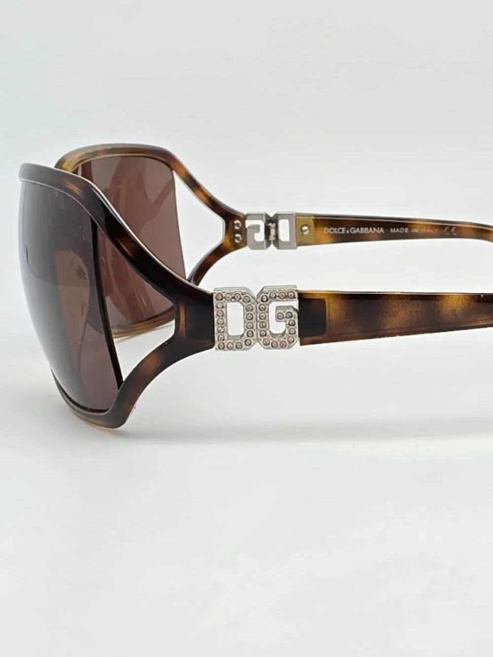 Dolce & Gabbana this listing